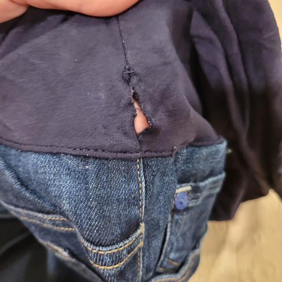 Set of 2 Pairs of GAP Maternity Jeans - Picture 2 of 6